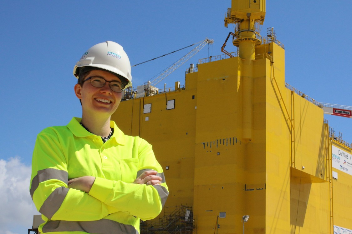 grid technology expert maria kosse in front of the platform